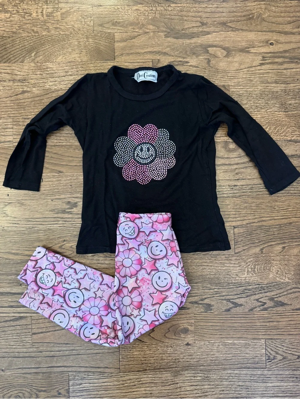 Dori Creations Set with Black Long-Sleeve Top & Pink Smile Leggings